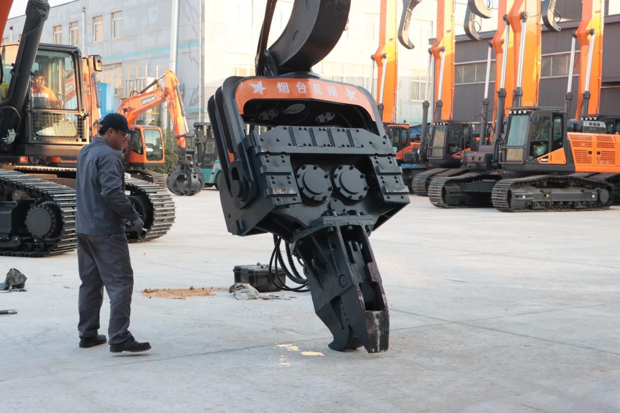 暴雨(yǔ)頻(pín)發丨打樁機(jī)施工(gōng)應注意這(zhè)些(xiē)問(wèn)題